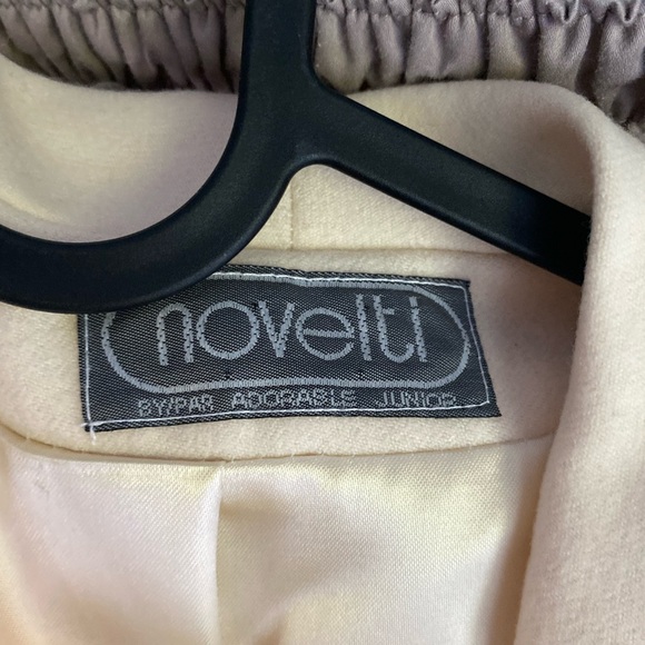 Novelti Womans Wool Coat. - Picture 3 of 5